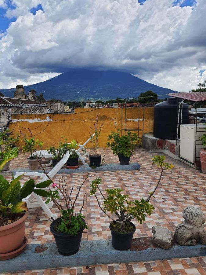 Hotel Acatenango Inn Antigua Eksteriør billede
