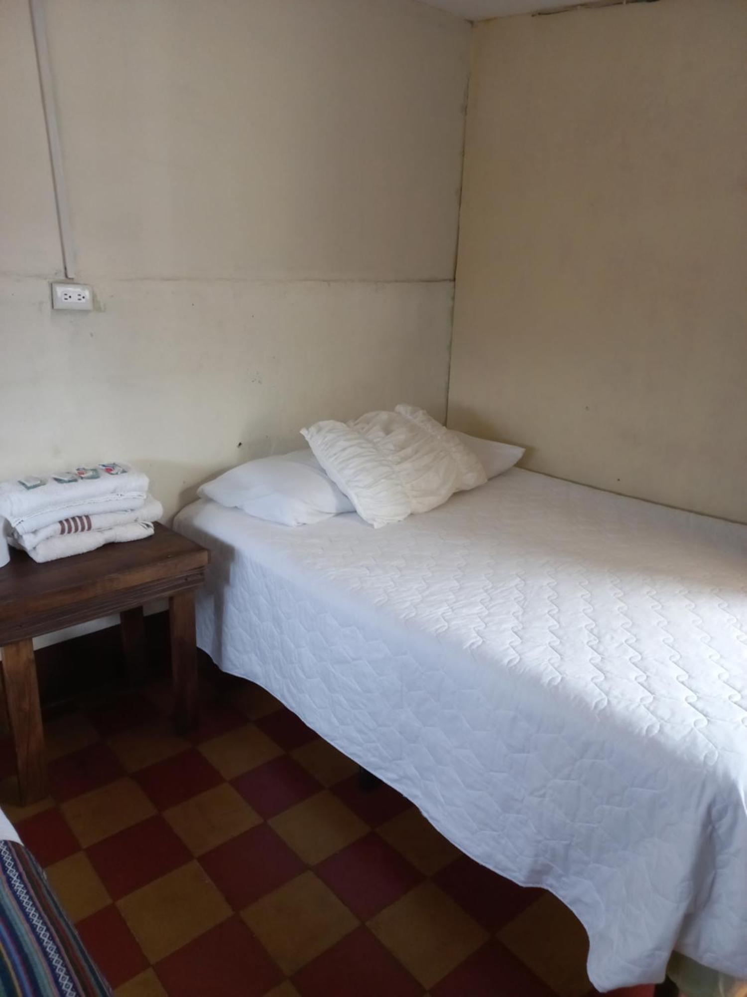 Hotel Acatenango Inn Antigua Eksteriør billede